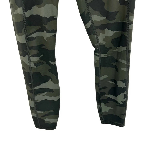 Athleta Camo Contender 7/8 Tight Olive Green Size Small - Picture 4 of 11